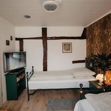 Altes Haeusle Am Waschbach-weintraube *